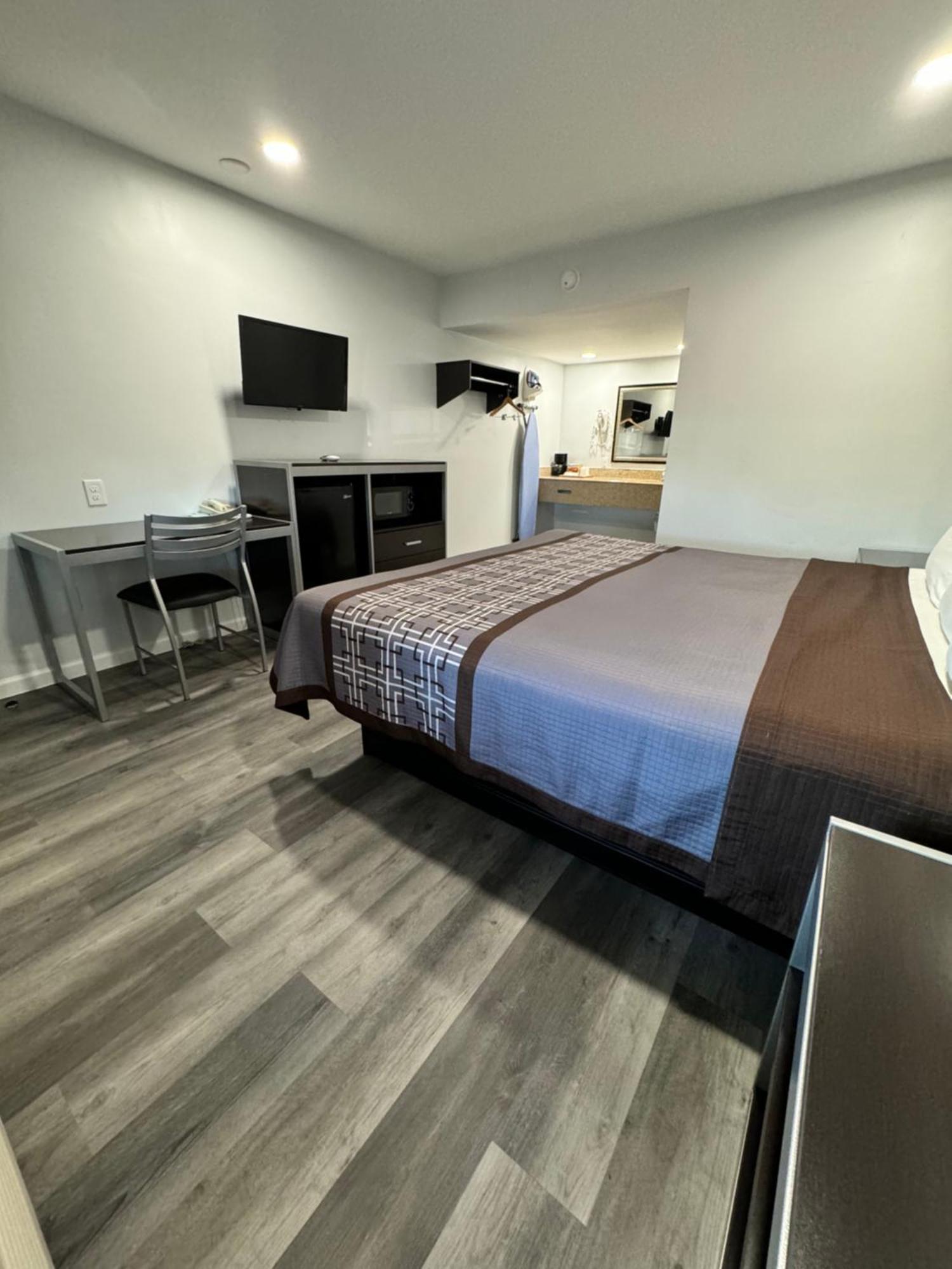 Continental Inn And Suites Nacogdoches Tx Sfa University Downtown Εξωτερικό φωτογραφία