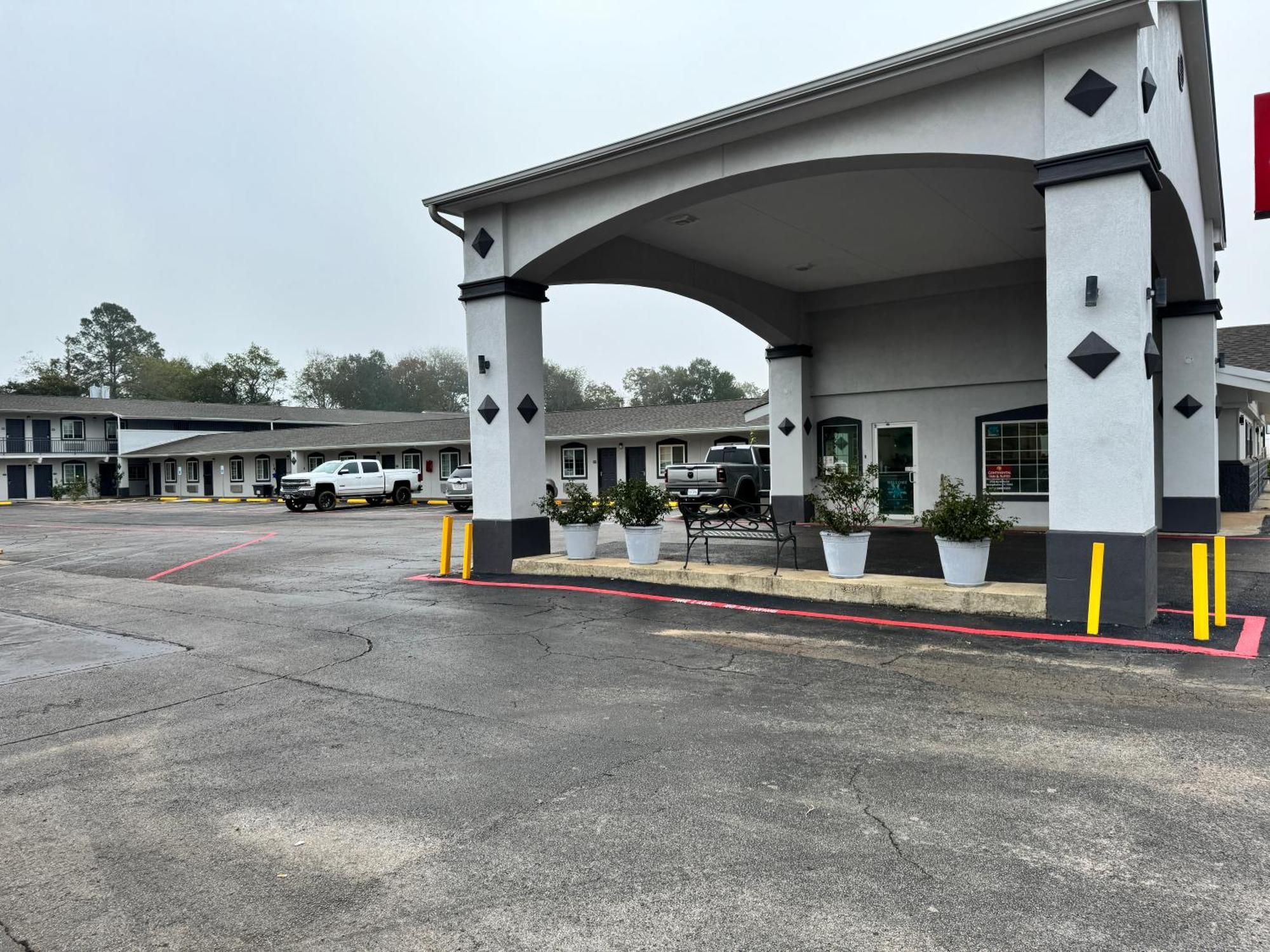 Continental Inn And Suites Nacogdoches Tx Sfa University Downtown Εξωτερικό φωτογραφία
