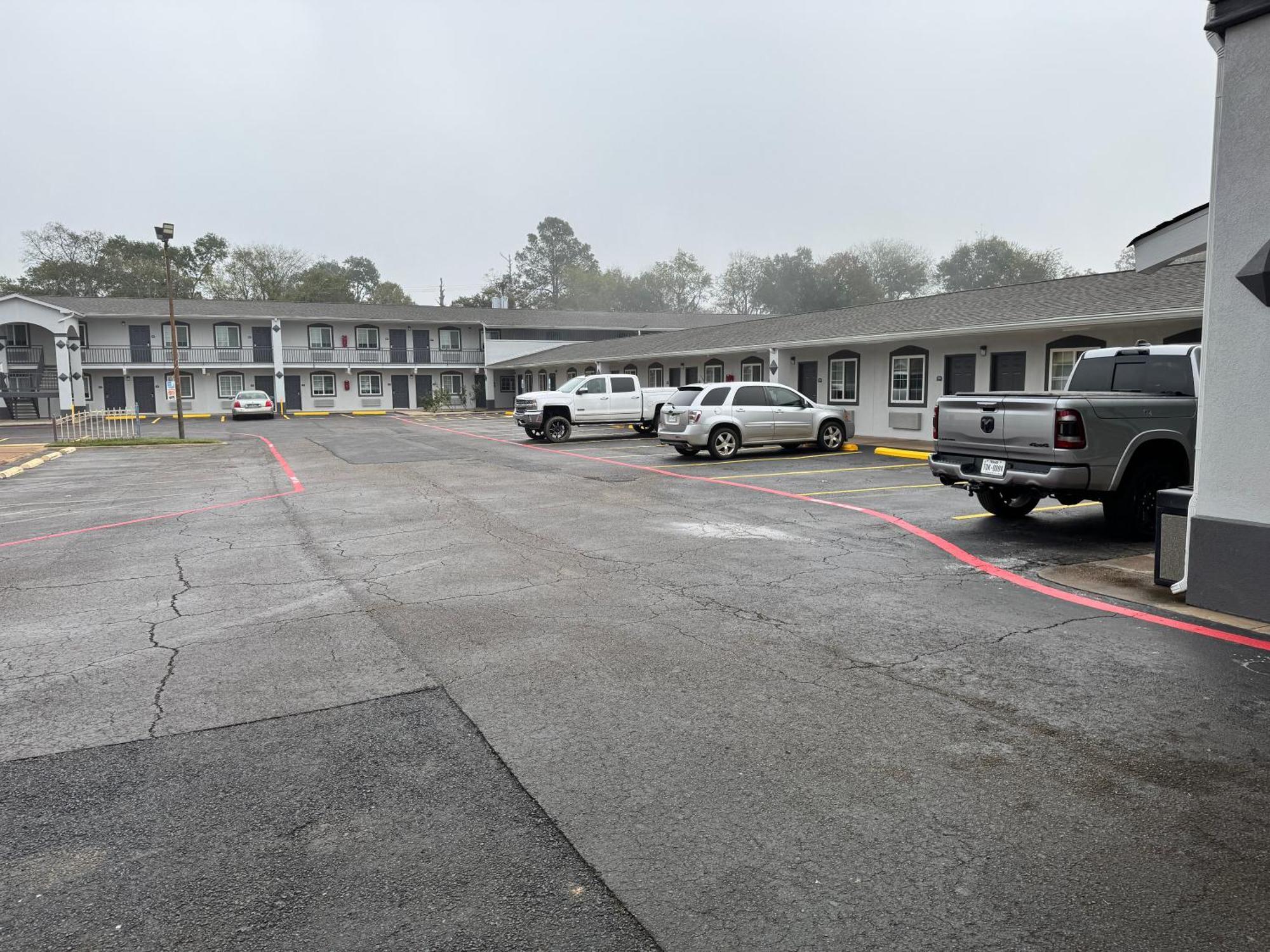 Continental Inn And Suites Nacogdoches Tx Sfa University Downtown Εξωτερικό φωτογραφία