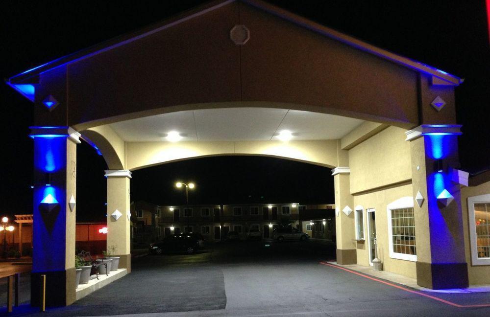 Continental Inn And Suites Nacogdoches Tx Sfa University Downtown Εξωτερικό φωτογραφία