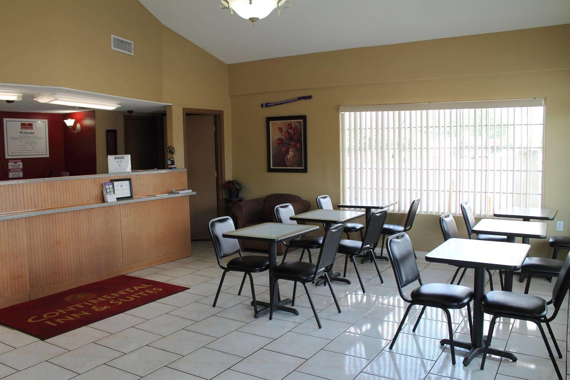 Continental Inn And Suites Nacogdoches Tx Sfa University Downtown Εξωτερικό φωτογραφία